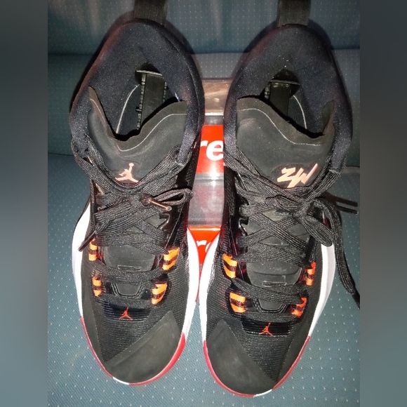 NIKE AIR JORDAN ZION 1 (GS) BLACK-BRIG CRIMSON: DA3131-006: SZ 7Y/8.5W - Picture 8 of 11